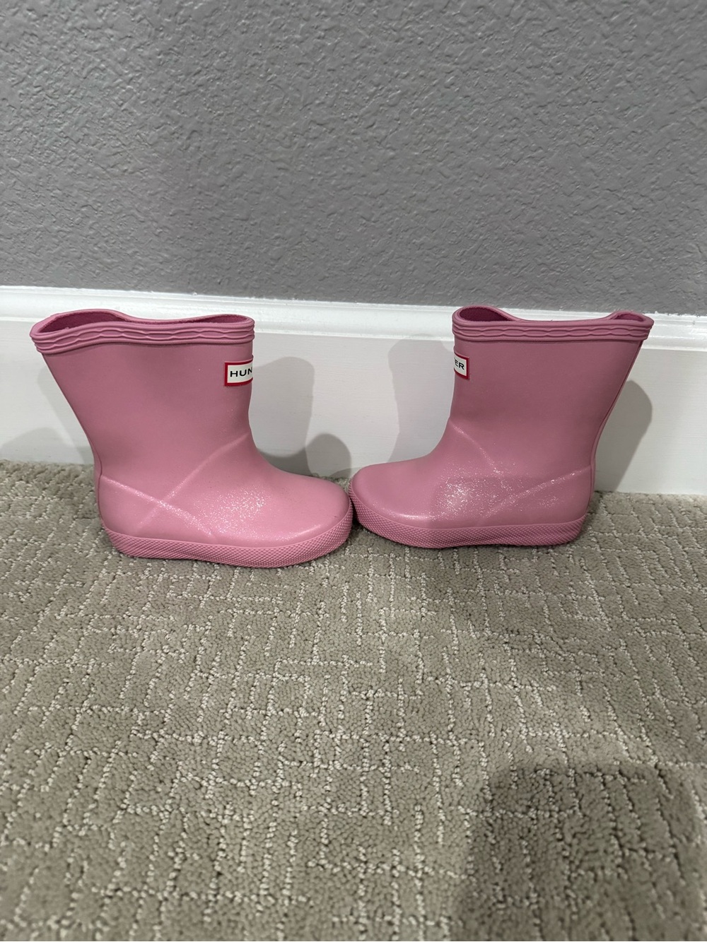 Hunter Glossy Pink Rubber Rain Boots
